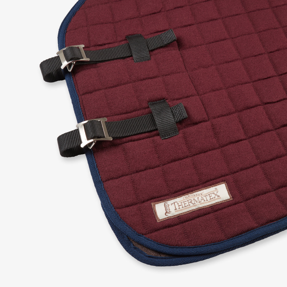 Thermatex Original Cooler Rug in Claret with navy binding, close-up of front fastenings